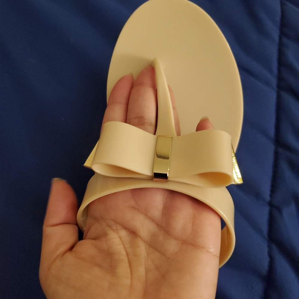 Michael kors  jelly sandals - Picture 3 of 8